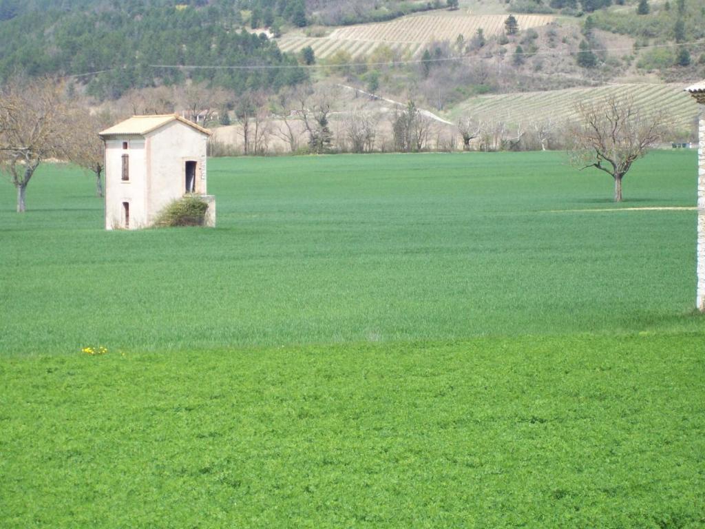 Le Vin De L'Ete Bed and Breakfast Ponet-et-Saint-Auban Buitenkant foto
